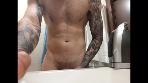 Snapshot of morenoguapo24 chatting on December 18, 7:41 pm Cloud Strife online show from December 18, 7:41 pm