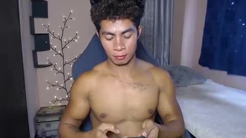 Snapshot of morenojake chatting on January 9, 8:17 am morenojake online show from January 9, 8:17 am