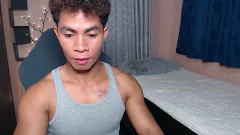 Snapshot of morenojake chatting on January 13, 12:54 pm morenojake online show from January 13, 12:54 pm