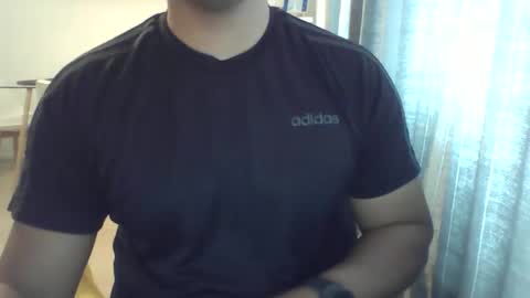 Snapshot of morenolatin19 chatting on May 28, 4:48 pm Jos Luis online show from May 28, 4:48 pm