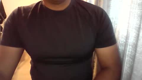 Snapshot of morenolatin19 chatting on June 1, 5:25 pm Jos Luis online show from June 1, 5:25 pm