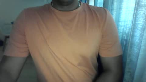 Snapshot of morenolatin19 chatting on June 24, 5:12 pm Jos Luis online show from June 24, 5:12 pm