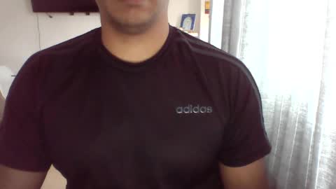 Snapshot of morenolatin19 chatting on July 21, 4:53 pm Jos Luis online show from July 21, 4:53 pm