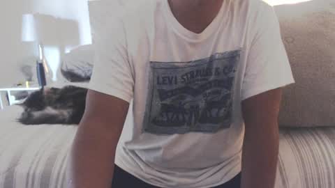 Snapshot of moreofthis chatting on April 6, 3:35 pm Didier online show from April 6, 3:35 pm