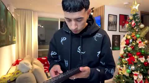   online show from January 12, 12:38 am