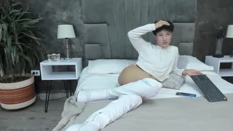 Snapshot of morgan_ward chatting on October 30, 3:19 am morgan online show from October 30, 3:19 am