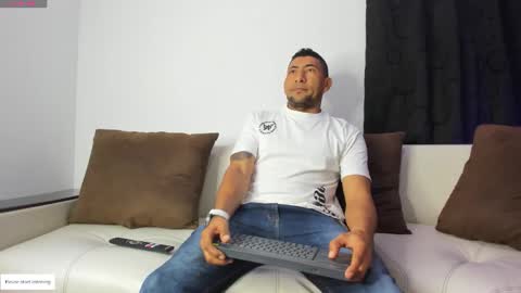    online show from March 6, 10:45 am