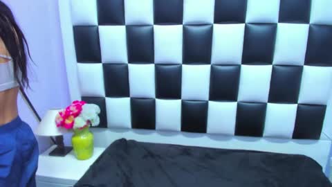 Snapshot of morganasmit_ chatting on May 5, 2:03 pm morganasmit_ online show from May 5, 2:03 pm