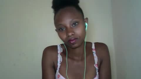 morgane_69 online show from May 21, 8:10 am