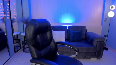 Snapshot of morganhicks chatting on January 23, 7:18 pm Morgan Hicks online show from January 23, 7:18 pm