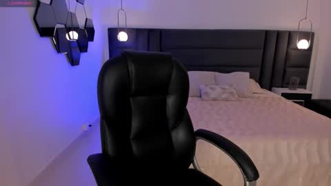 Snapshot of morganhicks chatting on September 15, 6:52 pm Morgan Hicks online show from September 15, 6:52 pm