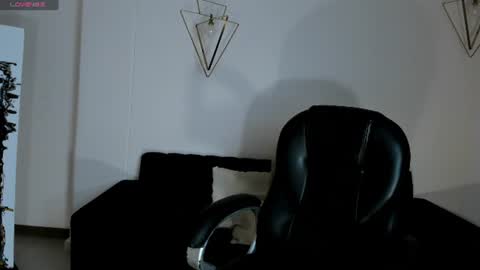Snapshot of morganhicks chatting on June 23, 10:24 am Morgan Hicks online show from June 23, 10:24 am