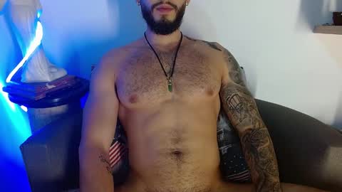 Snapshot of morgann_jones chatting on May 2, 11:43 pm morgan online show from May 2, 11:43 pm