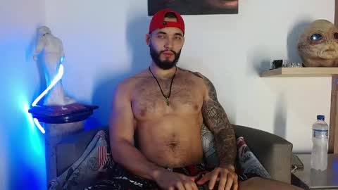 Snapshot of morgann_jones chatting on May 26, 5:09 pm morgan online show from May 26, 5:09 pm