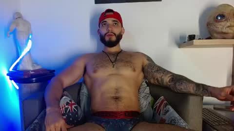 Snapshot of morgann_jones chatting on May 27, 2:19 am morgan online show from May 27, 2:19 am