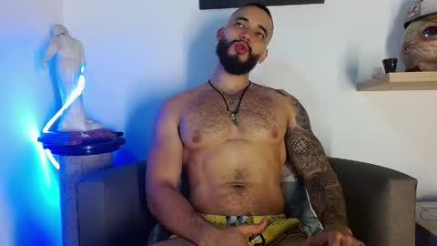 Snapshot of morgann_jones chatting on May 31, 11:28 pm morgan online show from May 31, 11:28 pm