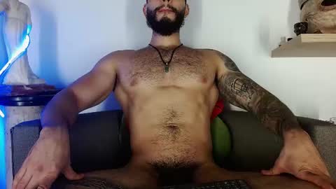 Snapshot of morgann_jones chatting on June 17, 3:31 am morgan online show from June 17, 3:31 am