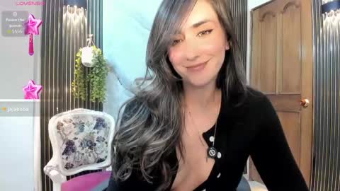 Snapshot of moriahhoe chatting on June 9, 7:25 pm Moriah online show from June 9, 7:25 pm
