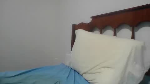 Snapshot of morningshark2 chatting on April 11, 12:09 pm morningshark2 online show from April 11, 12:09 pm