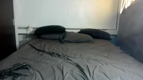 Snapshot of mosh2 chatting on February 24, 11:30 pm Kattie Mosh online show from February 24, 11:30 pm