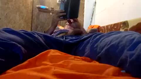 Snapshot of mospeleu chatting on June 21, 12:02 am Nomadu online show from June 21, 12:02 am