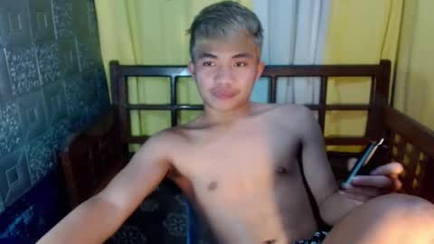mostwantedtwink online show from April 24, 9:28 pm