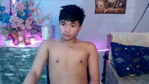 mostwantedtwink online show from June 17, 12:29 pm