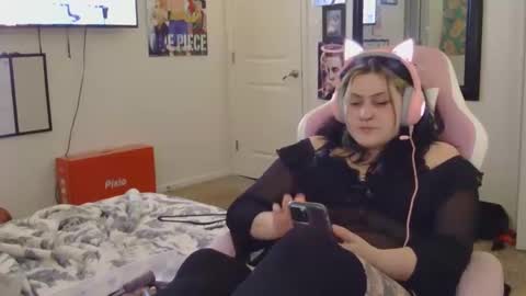 Snapshot of mothersicarius chatting on February 2, 5:53 am sicarius online show from February 2, 5:53 am