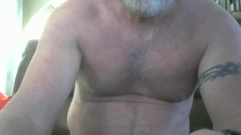 motorguy08 online show from November 26, 9:16 pm