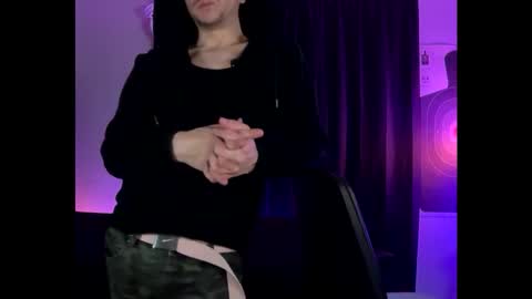 mount_vesuvius online show from December 21, 6:20 am