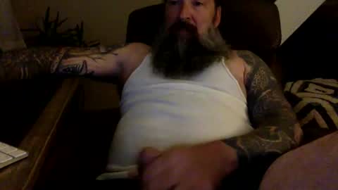 Snapshot of mountainman69696 chatting on May 15, 9:05 am mountainman69696 online show from May 15, 9:05 am