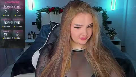 Carolina online show from December 4, 1:53 pm