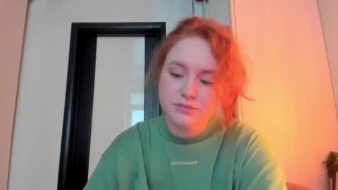 Snapshot of moviestar_ chatting on January 19, 8:18 am Eva online show from January 19, 8:18 am