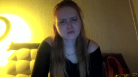 Snapshot of moviestar_ chatting on February 21, 1:11 am Eva online show from February 21, 1:11 am