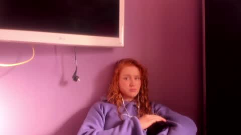 Snapshot of moviestar_ chatting on February 22, 11:46 am Eva online show from February 22, 11:46 am