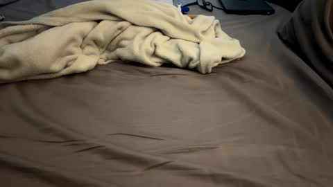 Sequoia-Cocked Hombre de Sur online show from February 21, 6:53 pm