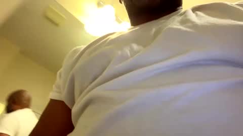 Snapshot of mr6ray chatting on January 1, 9:09 pm mr6ray online show from January 1, 9:09 pm