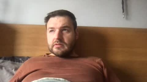 Snapshot of mr834565 chatting on March 1, 9:33 am mr834565 online show from March 1, 9:33 am