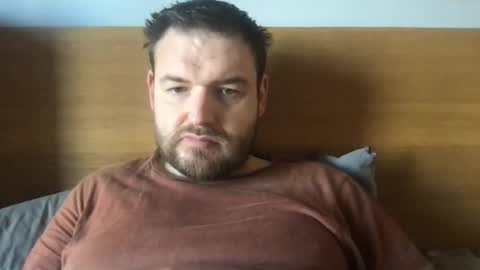 Snapshot of mr834565 chatting on March 7, 2:03 pm mr834565 online show from March 7, 2:03 pm