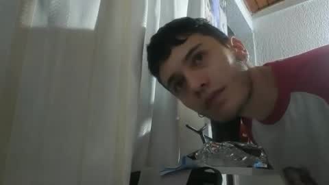 Snapshot of mr_andresr chatting on February 19, 2:55 am Andy online show from February 19, 2:55 am