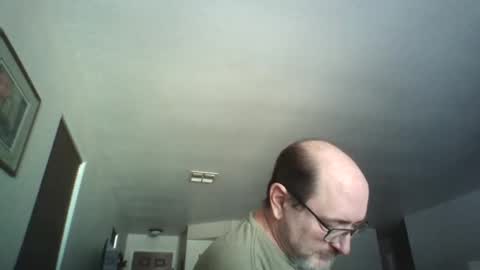 Snapshot of mr_anonymous57 chatting on April 24, 3:58 pm MrAnonymou57 online show from April 24, 3:58 pm