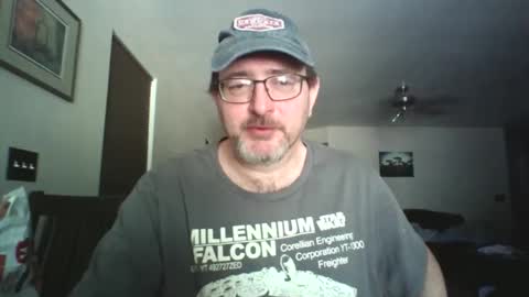 Snapshot of mr_anonymous57 chatting on April 28, 5:29 pm MrAnonymou57 online show from April 28, 5:29 pm