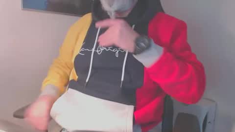 Snapshot of mr_boombastic2021 chatting on January 2, 10:48 am mr_boombastic2021 online show from January 2, 10:48 am