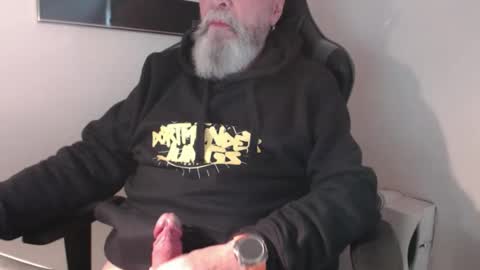 Snapshot of mr_boombastic2021 chatting on October 25, 10:01 am mr_boombastic2021 online show from October 25, 10:01 am