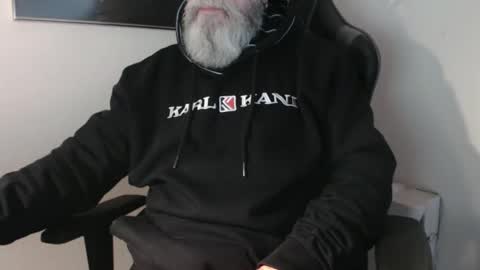 Snapshot of mr_boombastic2021 chatting on December 16, 10:53 am mr_boombastic2021 online show from December 16, 10:53 am