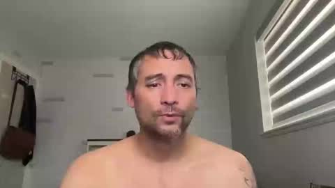 Snapshot of mr_halfling chatting on October 17, 10:45 pm mr_halfling online show from October 17, 10:45 pm