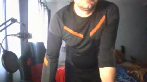 Snapshot of mr_i_ chatting on March 22, 7:34 am mr_i_ online show from March 22, 7:34 am