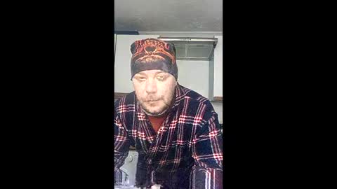 Snapshot of mr_i_ chatting on April 1, 9:10 am mr_i_ online show from April 1, 9:10 am