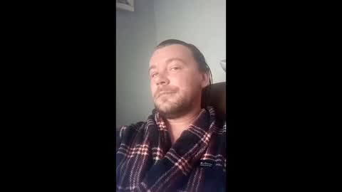 Snapshot of mr_i_ chatting on April 5, 4:37 pm mr_i_ online show from April 5, 4:37 pm