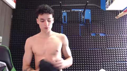 Snapshot of mr_lollipop77 chatting on March 5, 9:15 pm Call me Angel please online show from March 5, 9:15 pm